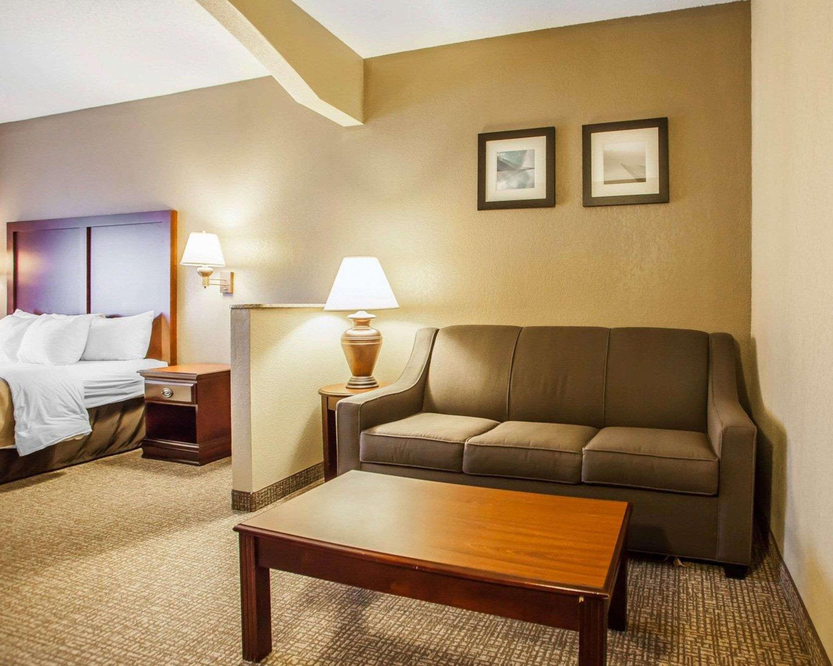 Comfort Inn & Suites St Louis-O'Fallon Ngoại thất bức ảnh