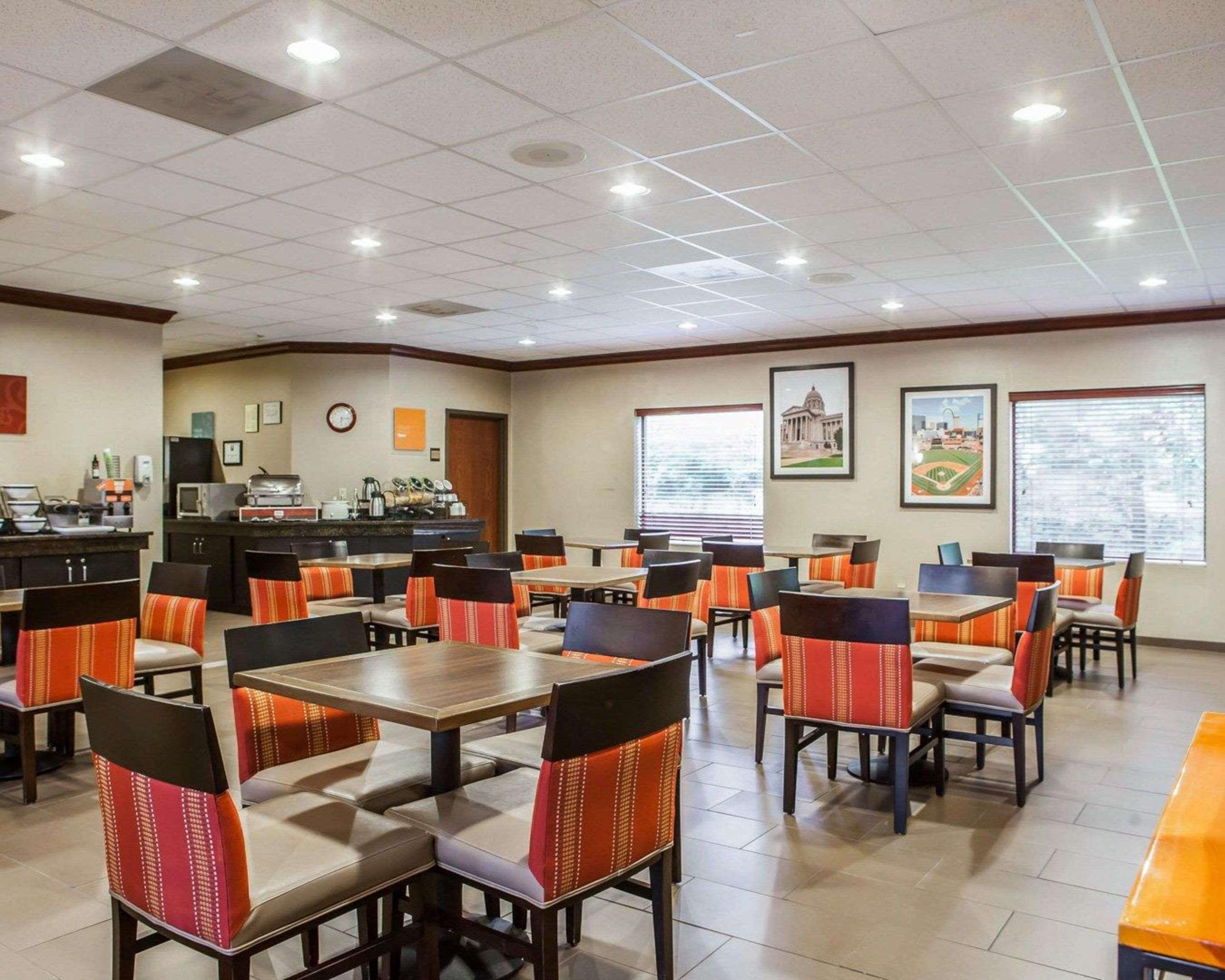 Comfort Inn & Suites St Louis-O'Fallon Ngoại thất bức ảnh