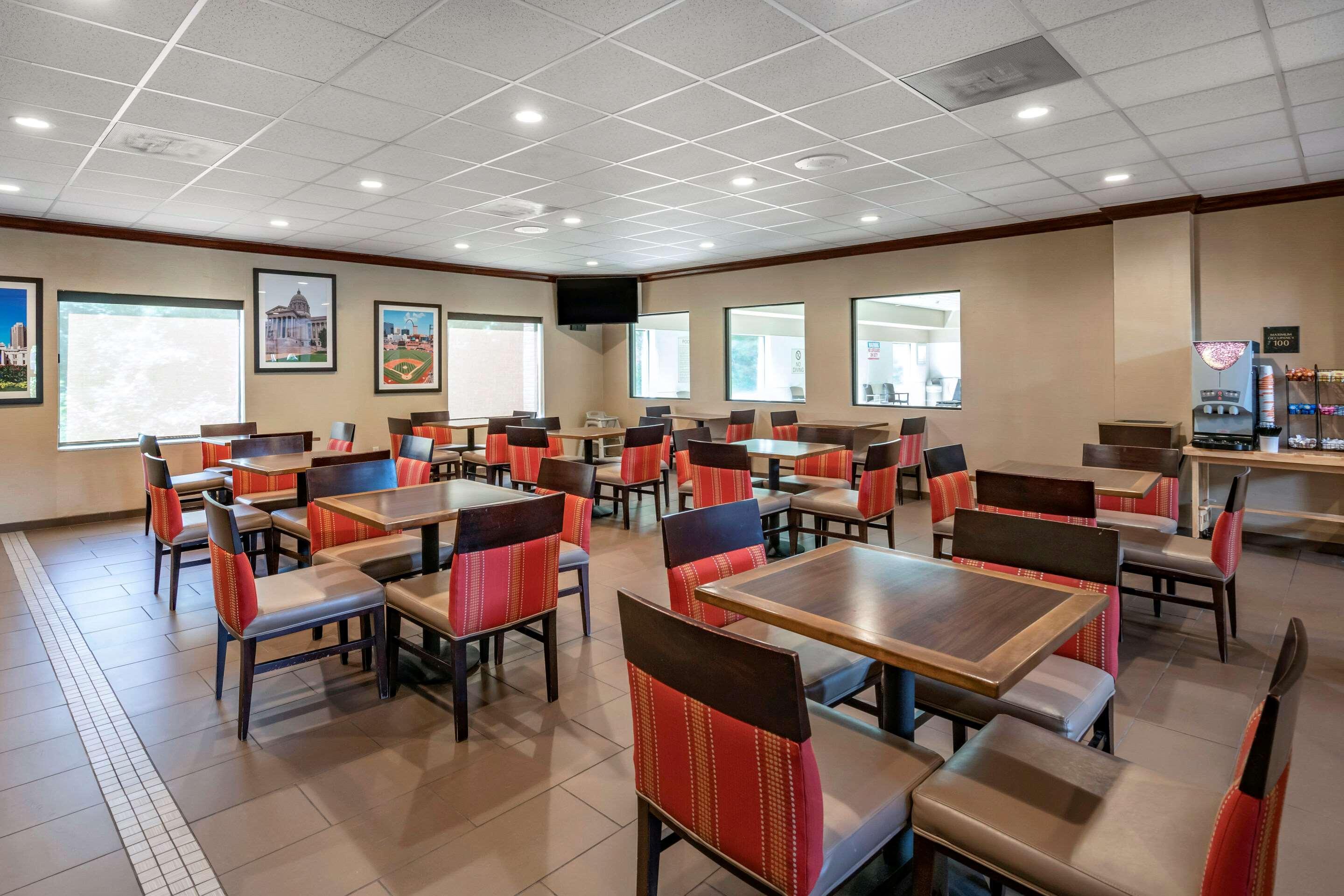 Comfort Inn & Suites St Louis-O'Fallon Ngoại thất bức ảnh